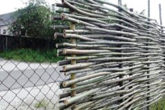 Как сделать плетень из ивы своими руками