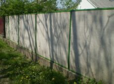 Шиферный забор своими руками